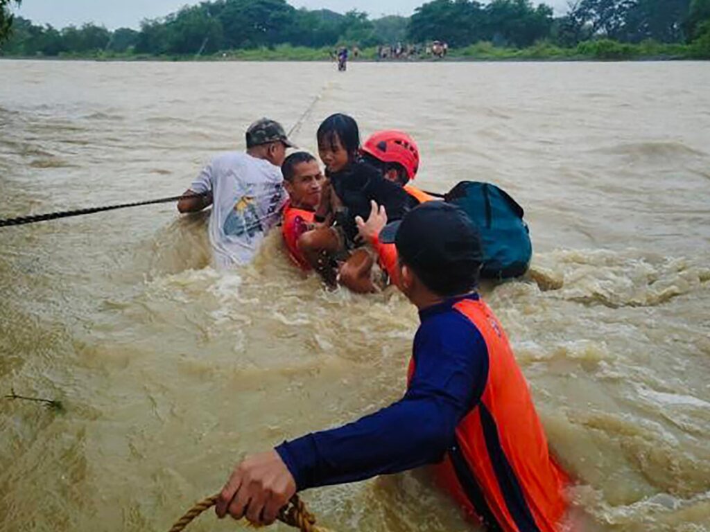 शंघाई में तूफान बेबिन्का के आने के कारण उड़ानें बंद, ट्रेन सेवाएं रोकी गईं | मौसम समाचार