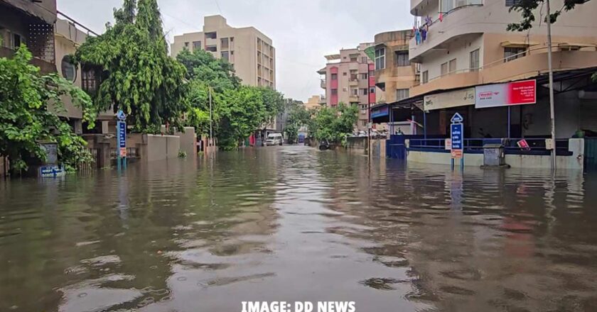 गुजरात सरकार ने वडोदरा बाढ़ से प्रभावित एमएसएमई के लिए राहत पैकेज की घोषणा की