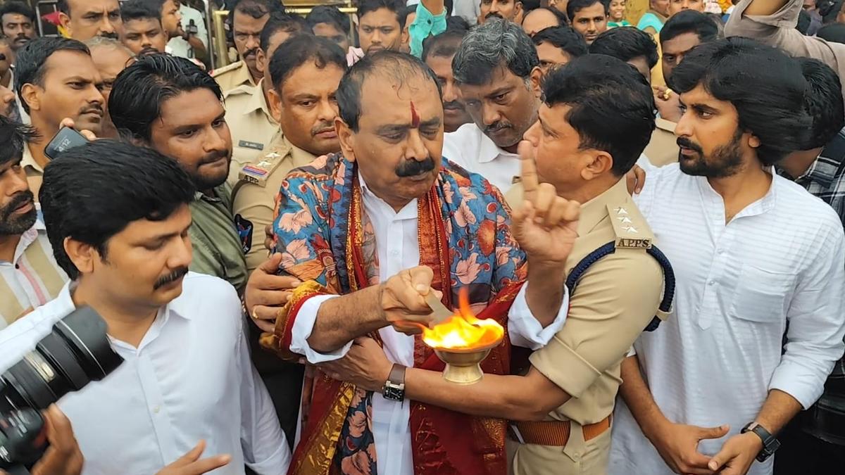 तिरुमाला लड्डू विवाद: पूर्व टीटीडी चेयरमैन ने ली अपनी बेगुनाही की पुष्टि की शपथ