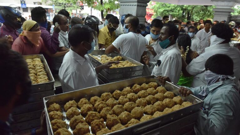 तिरुमाला लड्डू विवाद: वाईएसआरसीपी ने हाईकोर्ट का दरवाजा खटखटाया, 25 सितंबर तक जनहित याचिका दायर करने को कहा गया