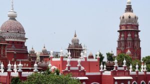 फ्लैटों की पुनर्विक्रय पर 'हस्तांतरण शुल्क' की वसूली: मद्रास उच्च न्यायालय ने एकल न्यायाधीश के आदेश पर रोक लगा दी