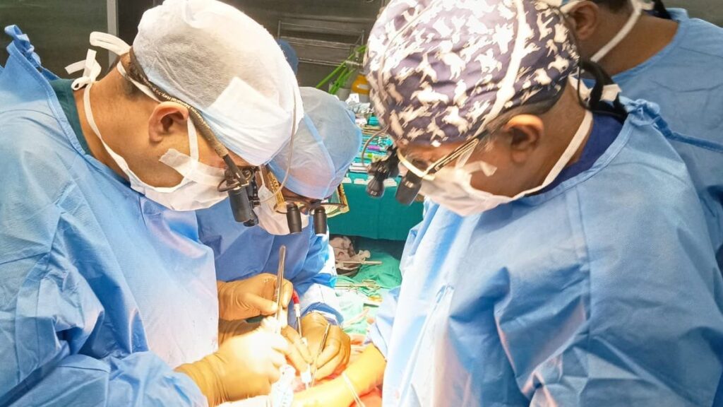 Mumbai: Elderly Patient Undergoes Double Valve Re-Replacement With Novel Vascular Closure Device