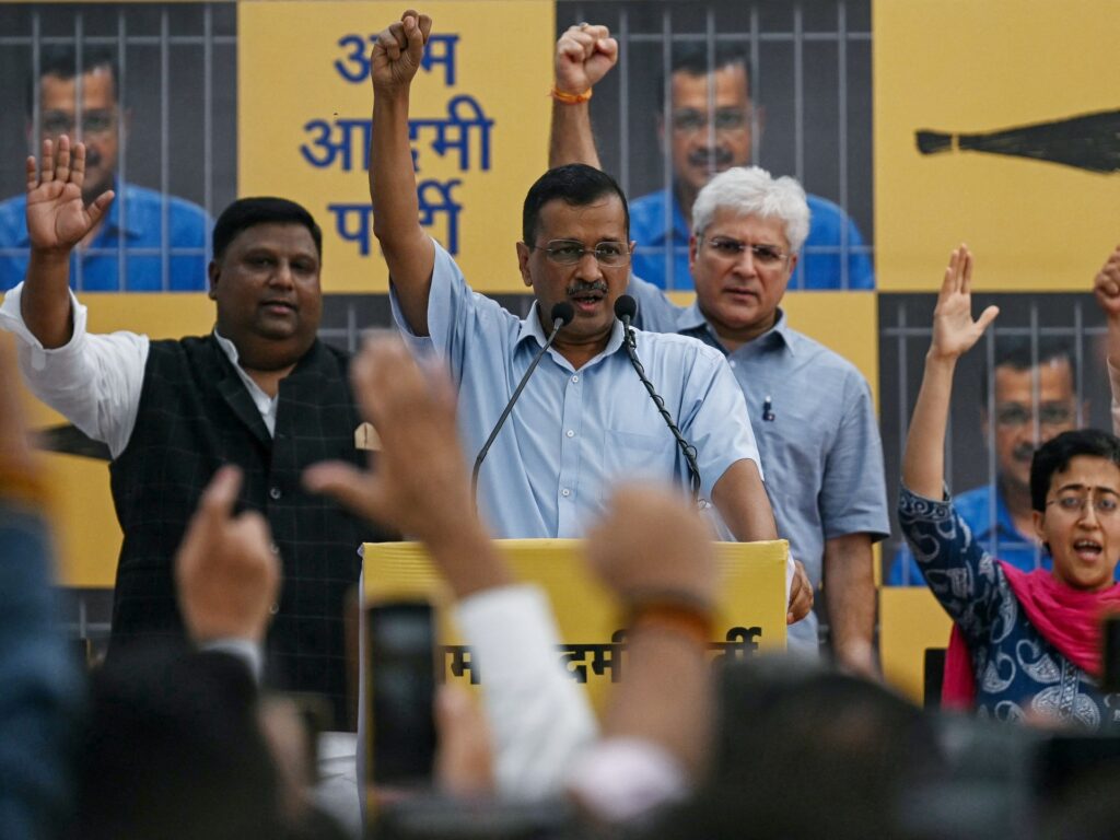 भारत की सर्वोच्च अदालत ने विपक्षी नेता अरविंद केजरीवाल को जमानत दी | राजनीति समाचार