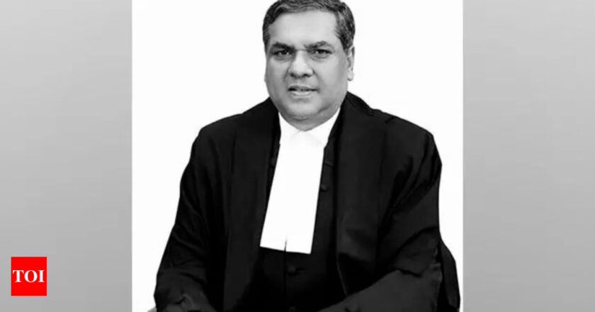 CJI चंद्रचूड़ ने अपने उत्तराधिकारी के रूप में जस्टिस संजीव खन्ना का नाम प्रस्तावित किया | भारत समाचार