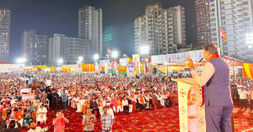 Ex-MLA Narendra Mehta Holds Sankalp Sabha In Bhayandar To Secure BJP Ticket; Former MBMC Mayor Nirmala Savle Joins BJP