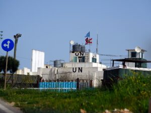 UNIFIL का कहना है कि इजरायली सेना ने दक्षिणी लेबनान में बेस पर जबरन प्रवेश किया | इजराइल ने लेबनान पर हमला किया समाचार