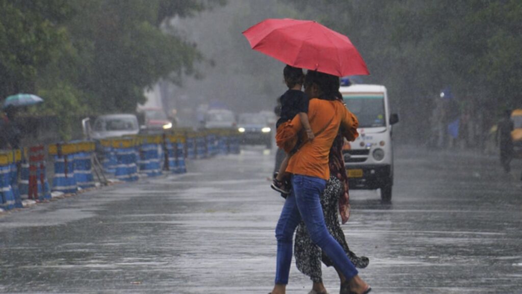 Bengaluru Weather: IMD Predicts Moderate To Heavy Rainfall In Silicon Valley Of India, Orange Alert...