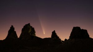 Comet Tsuchinshan-ATLAS, C/2023, with an 80,000 year orbit, passes behind geological formations, tufa spires at Trona Pinnacles, California, U.S. October 12, 2024.  REUTERS/David Swanson TPX IMAGES OF THE DAY