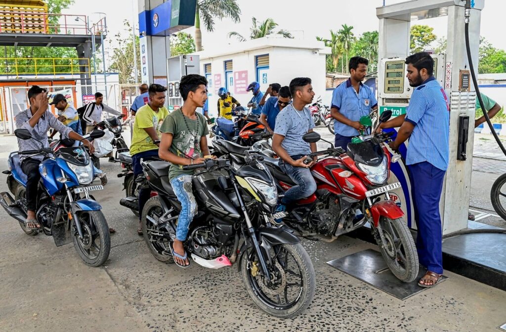 Attention Punekars! Fuel Shortage Looms Over Pune As Petroleum Dealers, Transporters Announce Strike...