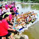 पटना में गंगा प्रतिमा विसर्जन के लिए भव्य जुलूस में हजारों की संख्या में लोग जुटे | पटना समाचार