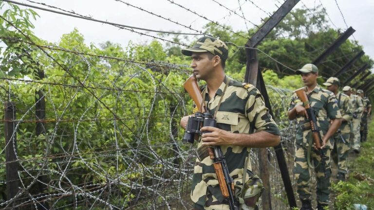 पूर्व सीएम बिप्लब देब ने त्रिपुरा में सीमा बाड़ के नवीनीकरण की मांग की