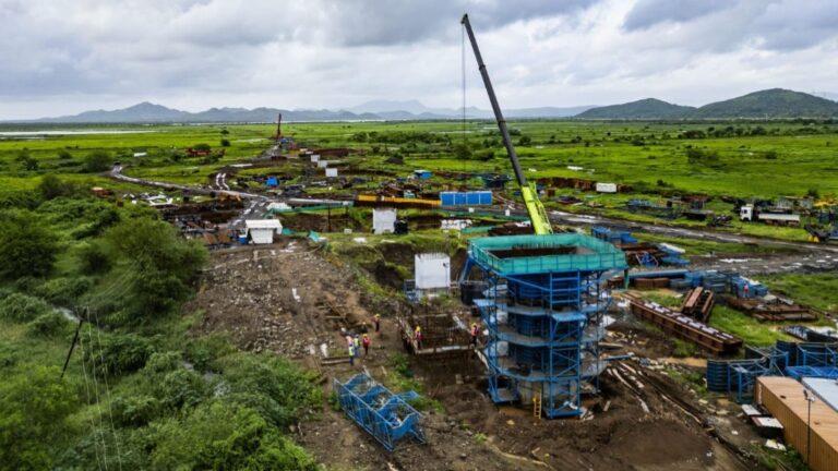 महाराष्ट्र मंत्रिमंडल ने 38 बुनियादी ढांचा पहल को मंजूरी दी, मुंबई और ठाणे में प्रमुख परियोजनाओं के लिए ₹50,000 करोड़ से अधिक का आवंटन किया; विवरण अंदर