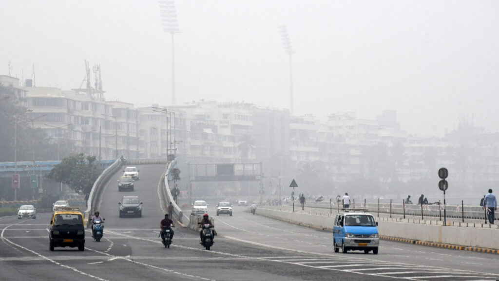 Mumbai’s AQI Crosses 100: Air Quality Deteriorates Amid Monsoon Withdrawal