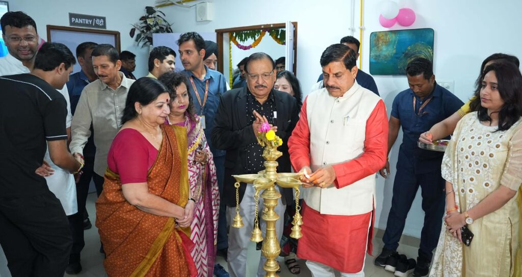 Madhya Pradesh CM Mohan Yadav Inaugurates Prasav Pratikshalaya At Shri Aurobindo Hospital