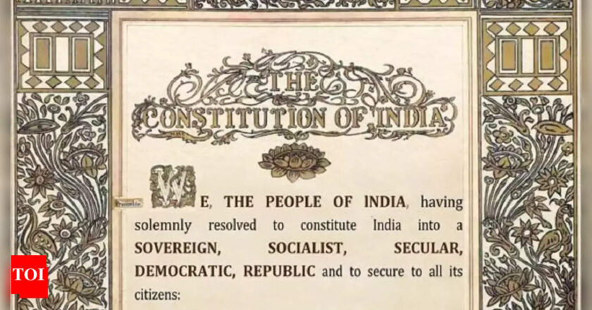 SC ने संविधान की प्रस्तावना में ‘समाजवादी’, ‘धर्मनिरपेक्ष’ शब्दों को चुनौती देने वाली याचिका खारिज कर दी | भारत समाचार