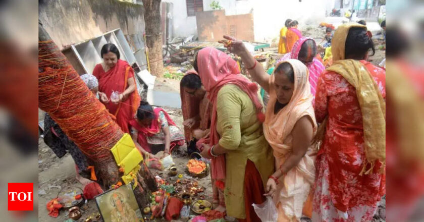 अक्षय नवमी पर भारी भक्ति: पटना के मंदिरों में श्रद्धालुओं की भीड़ उमड़ पड़ी | पटना समाचार