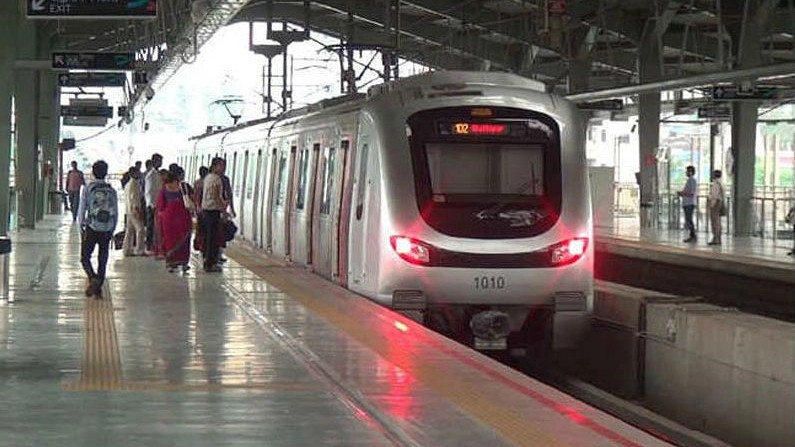 Mumbai Metro: MMMOCL Reports 56% Ticket Bookings Via Digital Platforms, WhatsApp Service Gains...