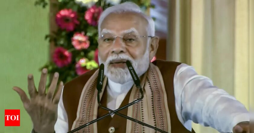 ‘चौकीदार’ जो 2019 में उनके लिए ‘चोर’ था, 2024 में ईमानदार हो गया: पीएम मोदी का विपक्ष पर कटाक्ष | भारत समाचार