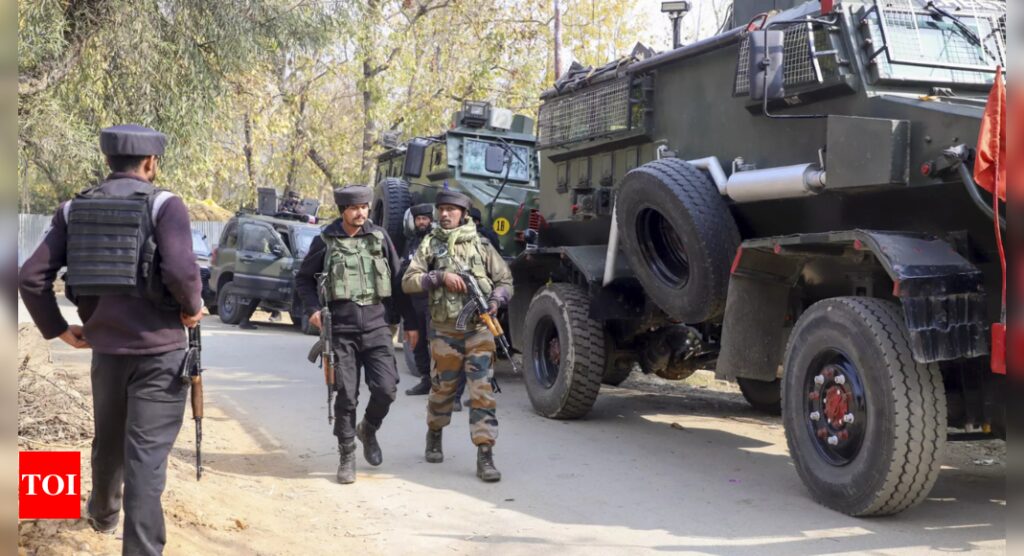 जम्मू-कश्मीर बलों ने दो आतंकवादियों को मार गिराया, दो मारे गए ग्राम रक्षकों के शव नाले के पास मिले