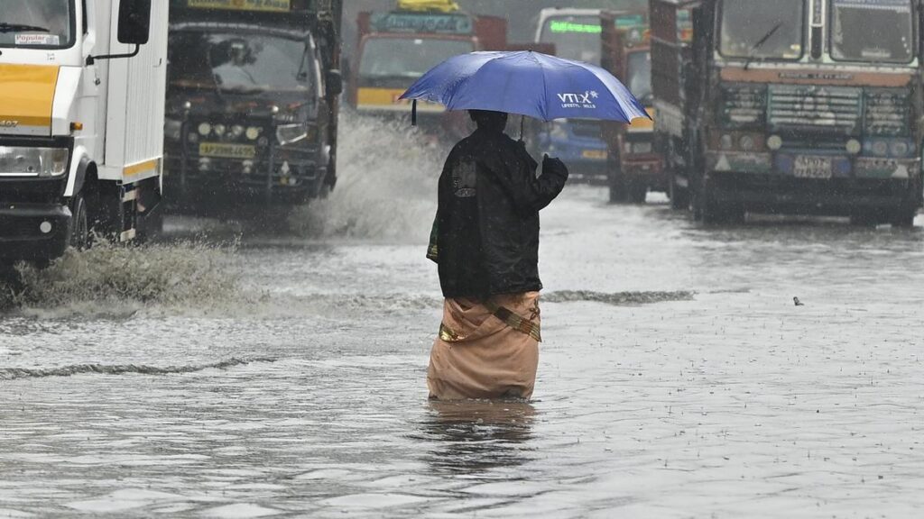 तमिलनाडु में बारिश लाइव अपडेट: चेन्नई और पड़ोसी जिलों में स्कूलों में छुट्टी