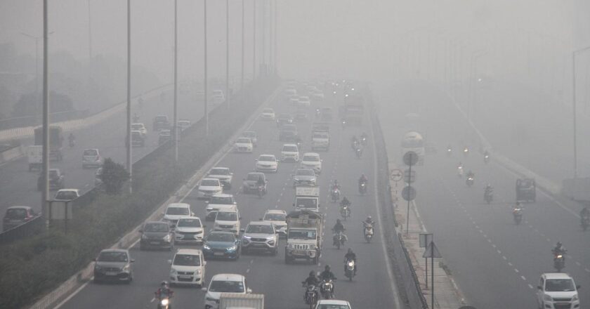 दिल्ली वायु प्रदूषण: SC ‘गंभीर’ AQI में सुधार के उपायों को लागू करने की मांग वाली याचिका पर सुनवाई करेगा