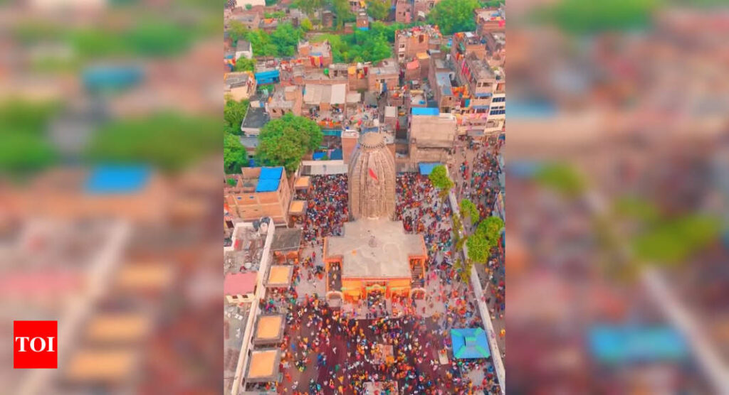 बिहार के ऐतिहासिक देव सूर्य मंदिर में अभूतपूर्व 15 लाख श्रद्धालुओं ने मनाया छठ पूजा |