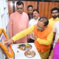 Chhattisgarh: CM Vishnu Deo Sai Pays Tribute To Sardar Vallabhbhai Patel On His 150th Birth...