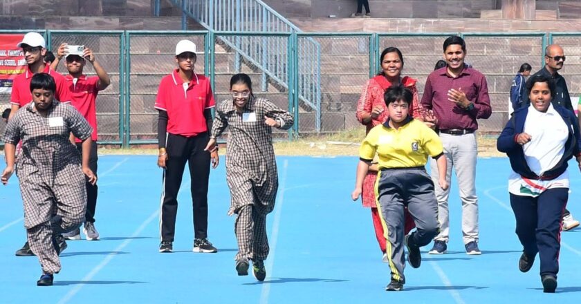 विशेष रूप से सक्षम बच्चों के लिए शीतकालीन खेल आयोजित; बीबीआरजी ने भीमबेटका तक साइकिल रैली आयोजित की