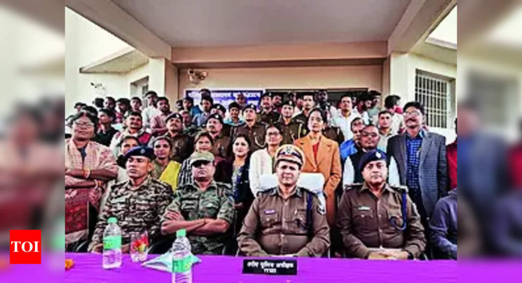 शिक्षा को बढ़ावा देने के लिए माओवाद प्रभावित गया में नई पुलिस लाइब्रेरी का उद्घाटन | पटना समाचार