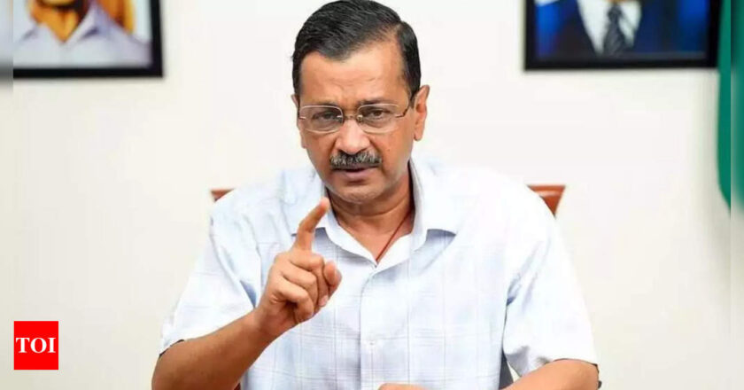 ‘आप अपने बल पर लड़ेगी’: केजरीवाल ने दिल्ली में कांग्रेस के साथ गठबंधन से इनकार किया | भारत समाचार