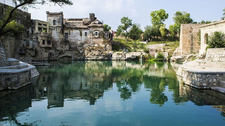 कटास राज मंदिरों के दर्शन के लिए पाकिस्तान भारतीय तीर्थयात्रियों को 84 वीजा जारी करता है