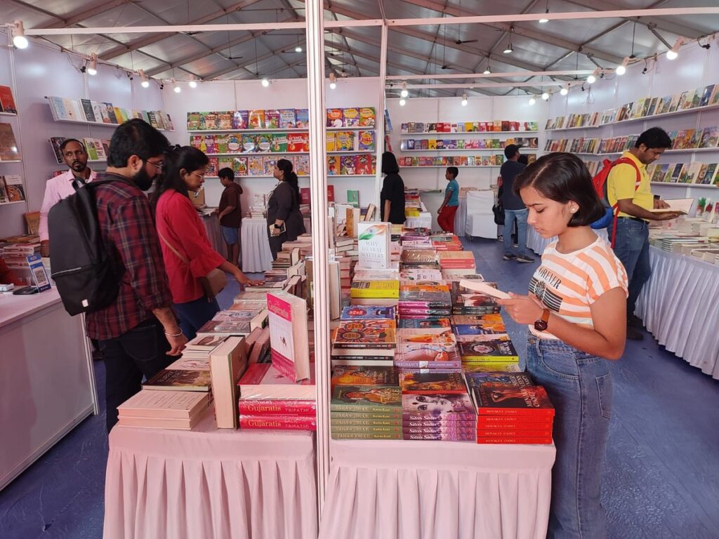 Pune Book Festival 2024: Devendra Fadnavis Stresses Importance of Reading Culture and Marathi...