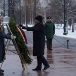 Russia: Indian Defence Minister Rajnath Singh Lays Wreath At Tomb Of Unknown Soldier In Moscow