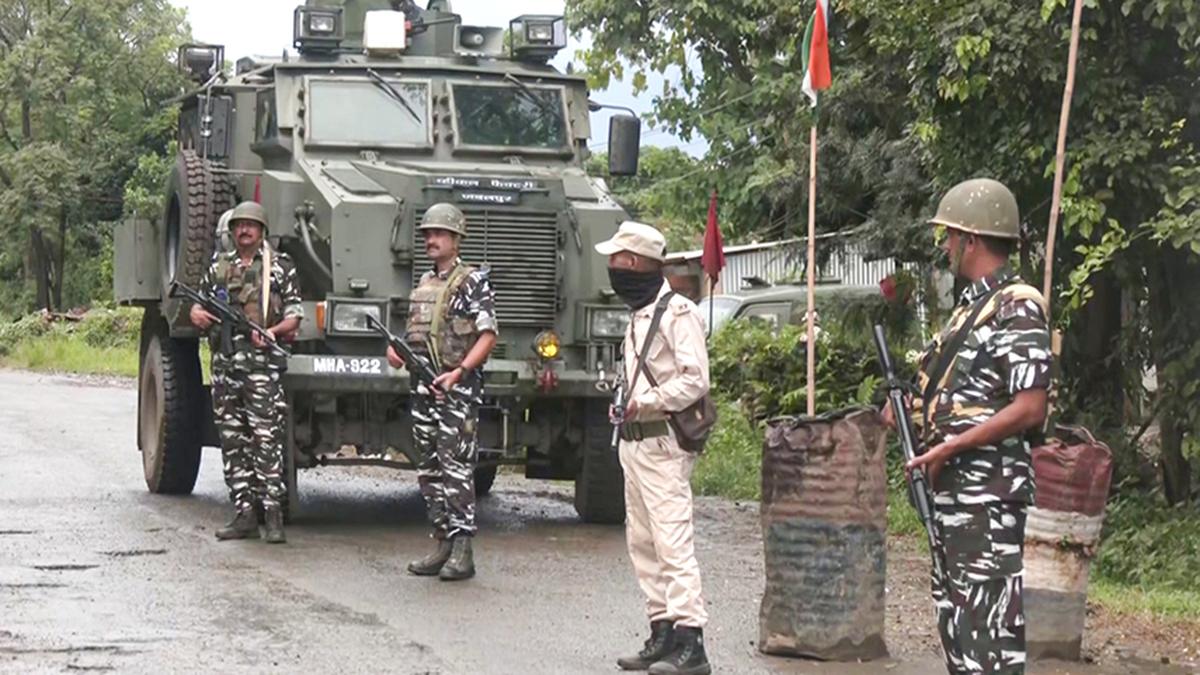 मणिपुर में दो उग्रवादी गिरफ्तार