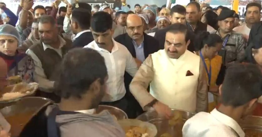 Gautam Adani Performs ‘Seva’ At ISKCON Camp During Mahakumbh Mela 2025 In Prayagraj (Video)