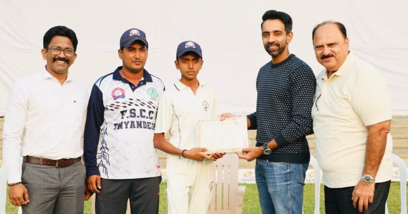 Shardul Fagare, Akshat Joshi Star As GE Academy, Chembur Put Up Fine Batting Show