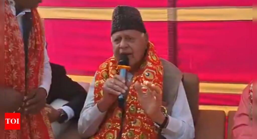 Watch: Farooq Abdullah joins in singing 'Sherawaliye' bhajan at Katra | India News