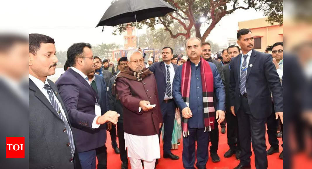 मुख्यमंत्री ने सीवान में 109 करोड़ रुपये की परियोजनाओं का शुभारंभ किया | पटना समाचार