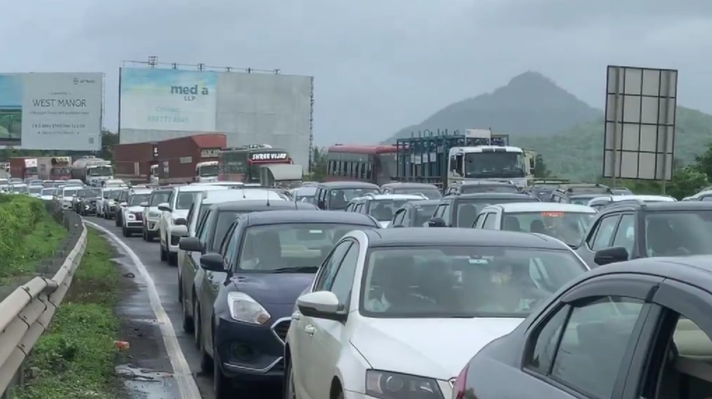 Attention Commuters! Three-Day Traffic Block On Mumbai-Pune Expressway For Bridge Construction From...