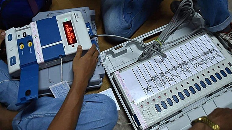 Chhattisgarh: State Election Commission Urges Collectors & DEOs To Promote Awareness Of EVM