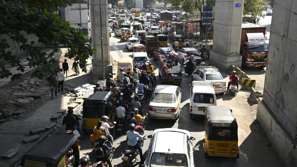 हैदराबाद | डाकू महाराज के प्री-रिलीज़ कार्यक्रम के लिए शुक्रवार शाम को यूसुफगुडा के आसपास यातायात प्रतिबंध