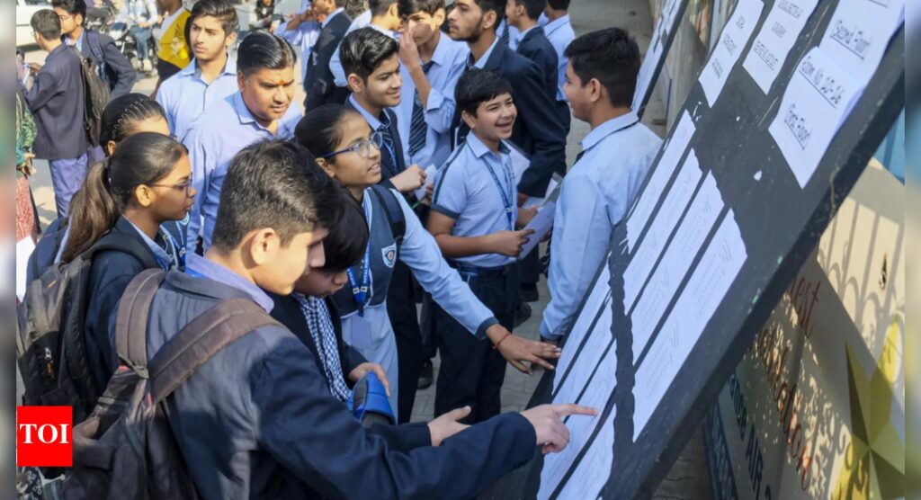 CBSE के ड्राफ्ट मानदंड कक्षा 10 बोर्ड परीक्षा दो बार संचालित करने के लिए: प्रमुख विवरण | भारत समाचार