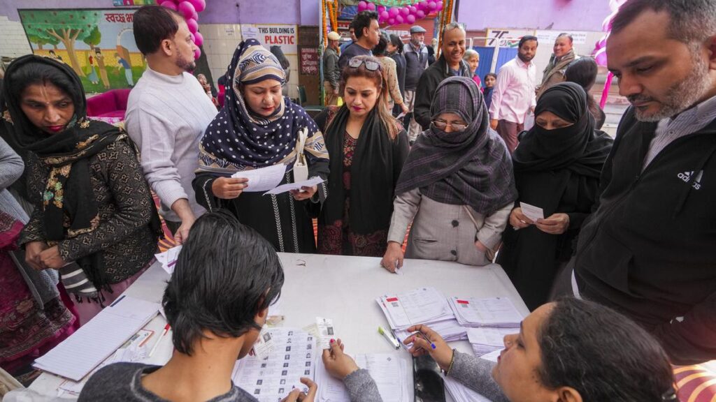 बीजेपी ने सीलमपुर में नकली मतदान का आरोप लगाया, एएपी का दावा है कि चिराग दिली में मतदाता दमन