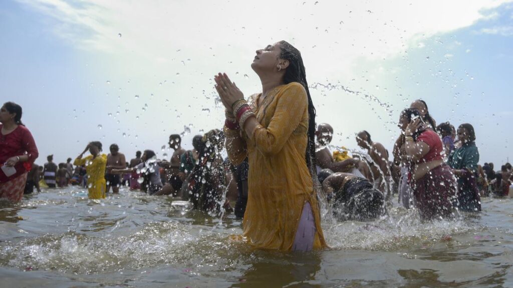 महाकुम्ब: जैसा कि प्रयाग्राज का मेला लाखों लोगों को आकर्षित करता है, धार्मिक पर्यटन बढ़ने के लिए तैयार है