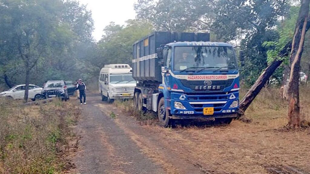 सुप्रीम कोर्ट ने भोपाल गैस त्रासदी कचरे के पहले 'ट्रायल रन' के खिलाफ तत्काल सुनवाई याचिका के लिए सूची दी है