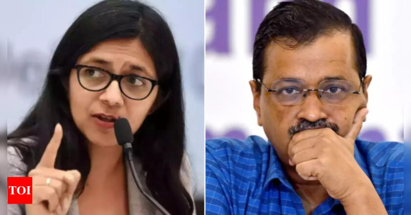 स्वाति मालीवाल केजरीवाल को लिखते हैं, दिल्ली विधानसभा में दलित लोप की मांग करते हैं