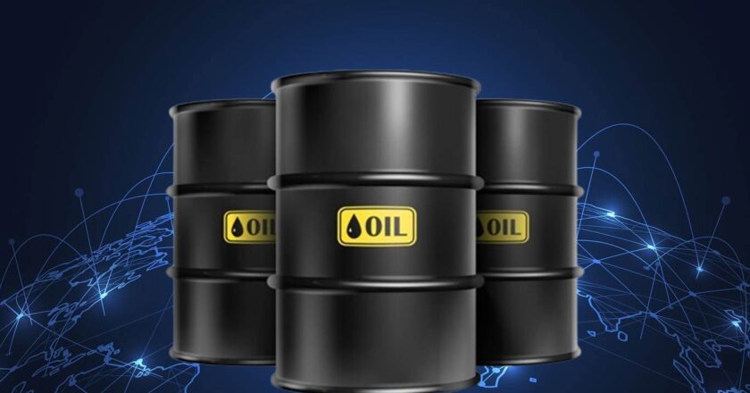 चीन को पछाड़कर भारत बनेगा वैश्विक तेल माँग वृद्धि का अगुआ: Moody’s Report