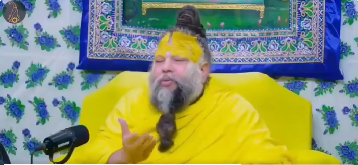 Premanand Maharaj: महिलाओं पर अपमानजनक टिप्पणी