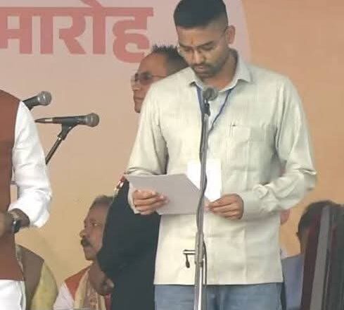 बिहार: उपेंद्र कुशवाहा के बेटे दीपक प्रकाश बिना एमएलए-एमएलसी बने बने मंत्री