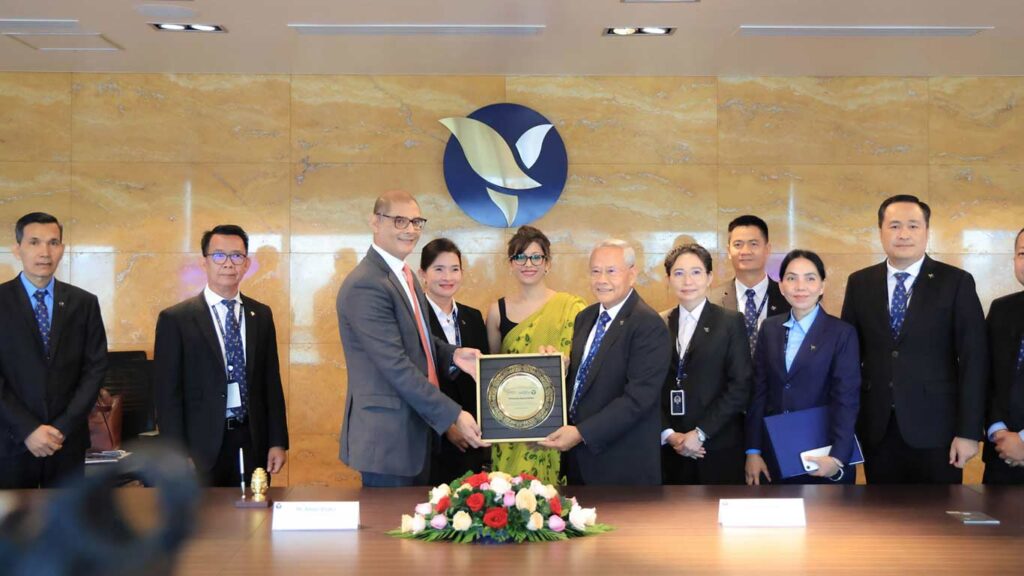 एनपीसीआई शाखा ने क्यूआर कोड-आधारित भुगतान सक्षम करने के लिए ACLEDA बैंक ऑफ कंबोडिया के साथ समझौता किया